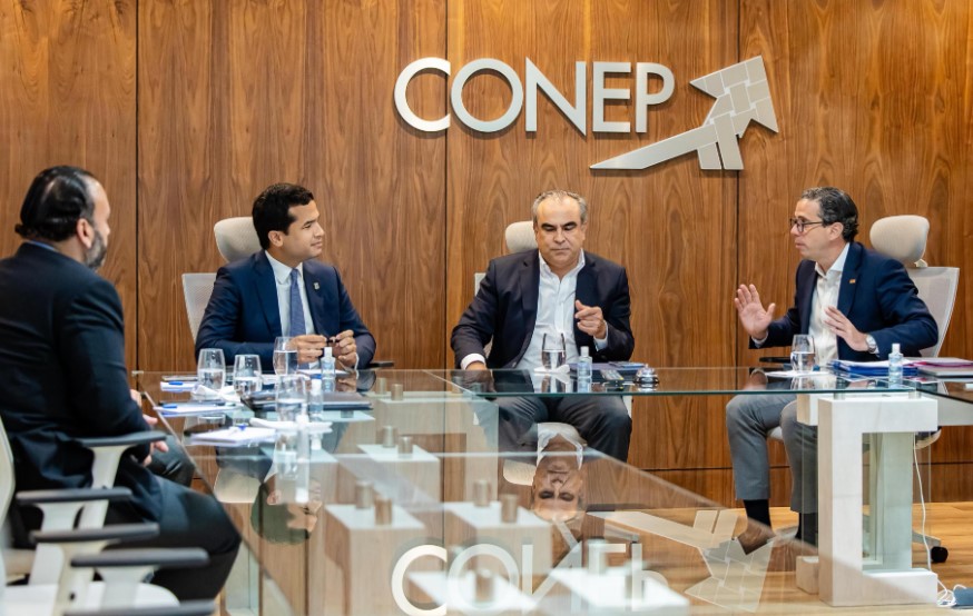 Omar Fernández y CONEP pasan balance a propuestas estratégicas de reformas