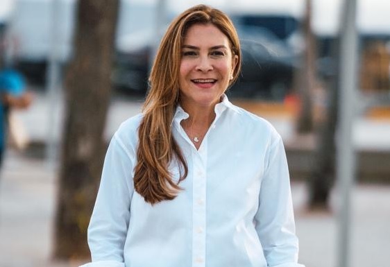Carolina Mejía viaja a Panamá para panel del CAF sobre liderazgo femenino