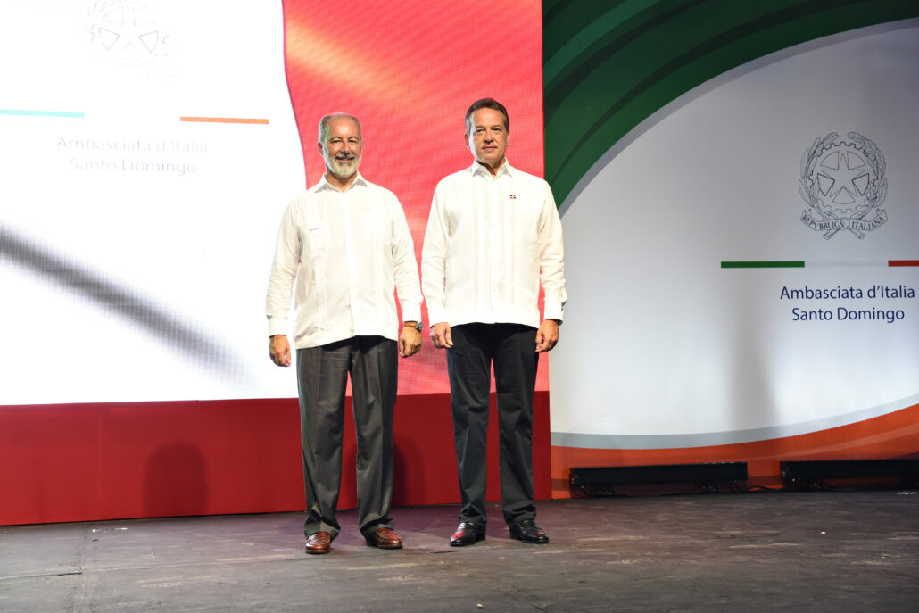 Celebran Fiesta Nacional de Italia  
