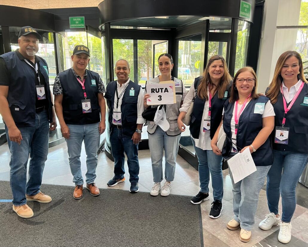 El presidente JCE participa en misión de observación de elecciones en México