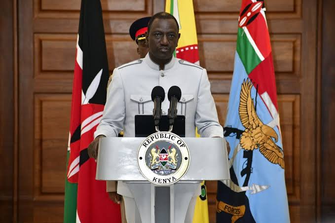 Ruto retira el proyecto de ley de subidas fiscales que desató protestas en Kenia