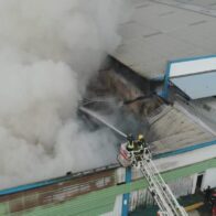 Aseguran uso de drones resultó vital para controlar incendio en nave industrial de autopista Duarte