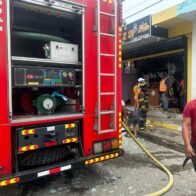 Sistema 911 coordina asistencia ante una explosión en un local comercial de La Vega