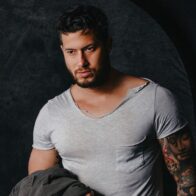 Prófugo de asalto Banco Popular es actor, modelo y miembro de una academia militar