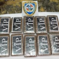 PN ocupa 10 paquetes de presunta cocaína y detiene tres en Villa Mella