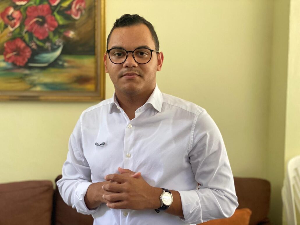 Regidor José Radhamés propone reapertura de programa "Regidor por un Día"