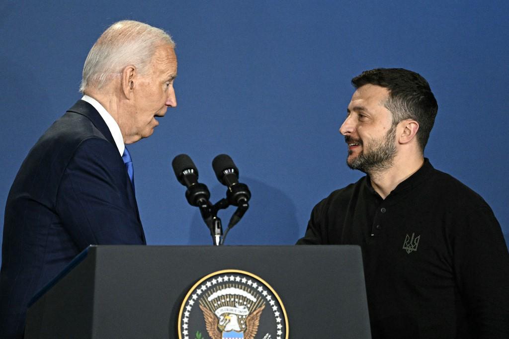 Biden comete error presentando a Zelenski como "presidente Putin"