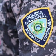 Policía detiene dos hombres por porte ilegal de arma de fuego en SDN