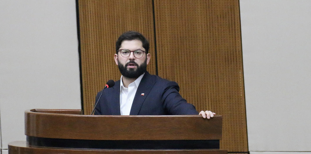 Boric: los resultados que dan la victoria a Maduro "son difíciles de creer"
