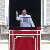 El papa insta a ser sobrios