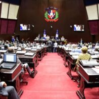 Cámara de Diputados aprueba proyecto que declara a Juan Bosch y a Peña Gómez padres de la democracia