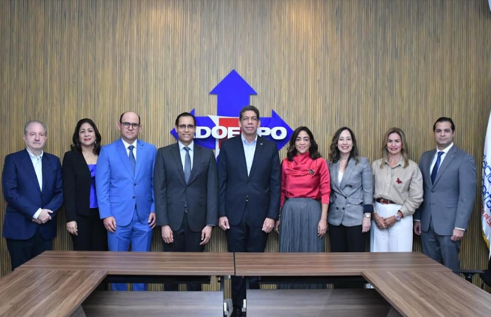 ADOEXPO conoce propuestas de reforma fiscal del economista Juan Ariel Jiménez