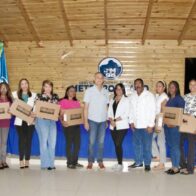 Atención Primaria del SNS y el SRSM entregan laptops para fortalecer servicios a usuarios