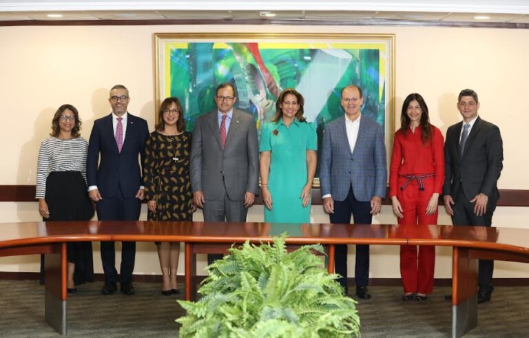 Realizan reunión de seguimiento a fideicomiso Guardianes de la Academia