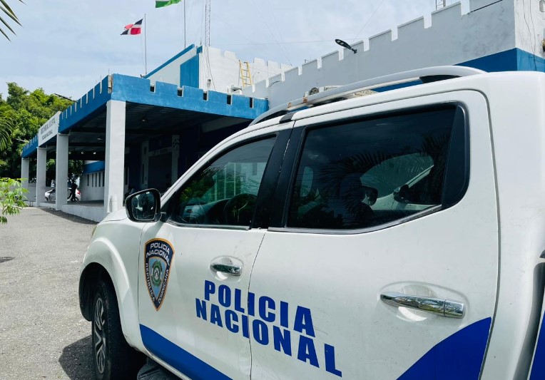 Apresado hombre por robo dentro de residencia y un negocio en Azua