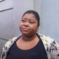 Joven busca ayuda para tratar su insuficiencia venosa crónica