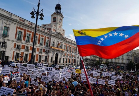 Venezolanos residentes en España se manifiestan contra el "megafraude"