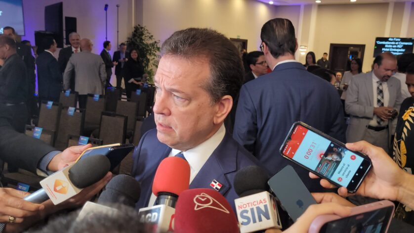Sectores respaldan posición del Estado dominicano frente a crisis en Venezuela