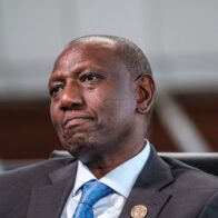El presidente de Kenia destituye a la mayoría de su Gobierno