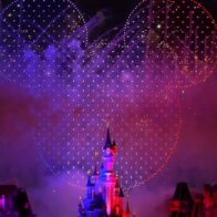 Disneyland París logra el récord Guinness por la mayor imagen aérea con 1.571 drones