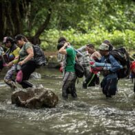Desarticulan banda colombiana que traficaba migrantes por Darién y San Andrés