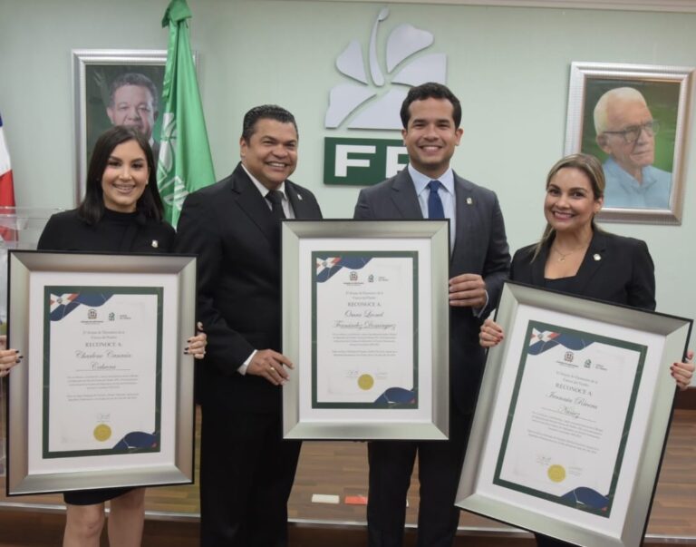 Reconocen labor de diputados de la Fuerza del Pueblo 6 | Noticias de hoy en República Dominicana Reconocen labor de diputados de la Fuerza del Pueblo