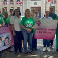 Organizaciones feministas de Santiago califican de retroceso aprobación del Código Penal