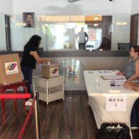 Venezolanos en RD acuden a votar al Consulado de Venezuela