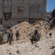 En las últimas 24 horas, al menos 55 palestinos han muerto por ataques israelíes en Gaza