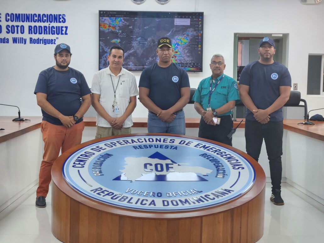 Red Mundial de Jóvenes Políticos RD coordinan acciones preventivas ante el paso del huracán Beryl
