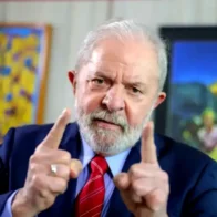 Lula critica a los "traidores de la patria" y dice que "Brasil no acepta órdenes de nadie"