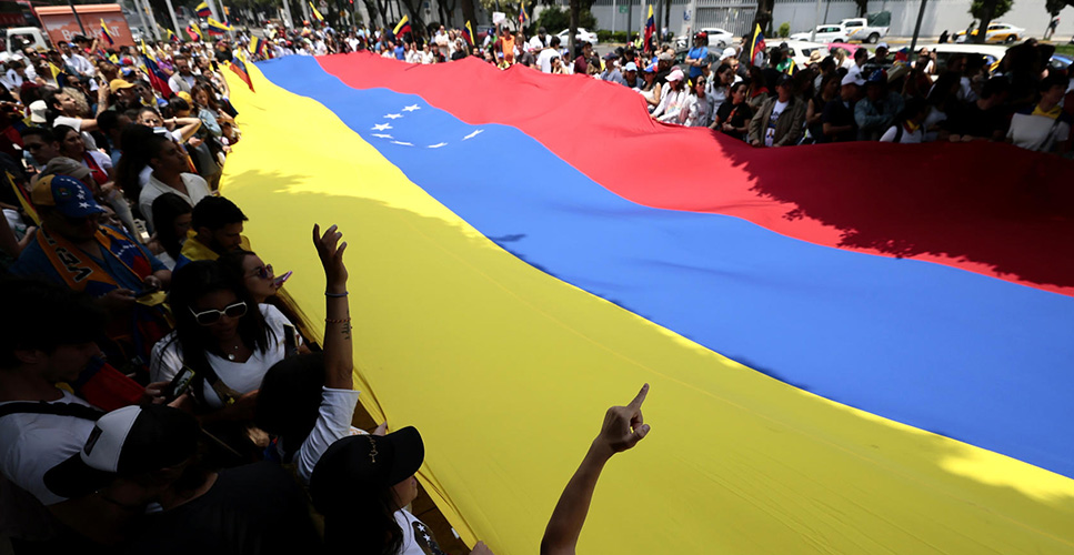 Cientos de venezolanos en México protestan contra el "fraude electoral" del régimen