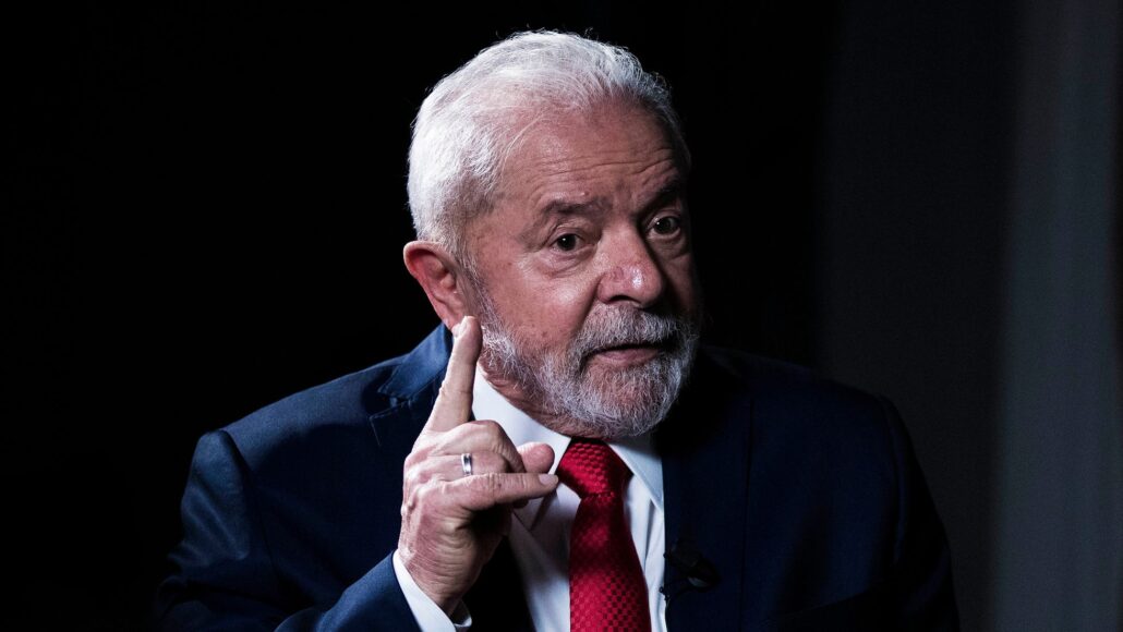 Lula presume de que Brasil "no bajó la cabeza" ante Trump