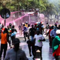 Más protestas antigubernamentales en Kenia mientras nuevos ministros juran el cargo