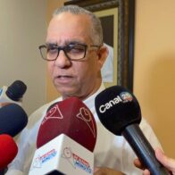 Arzobispo de Santiago dice espera lo mejor del segundo mandato de Luis Abinader