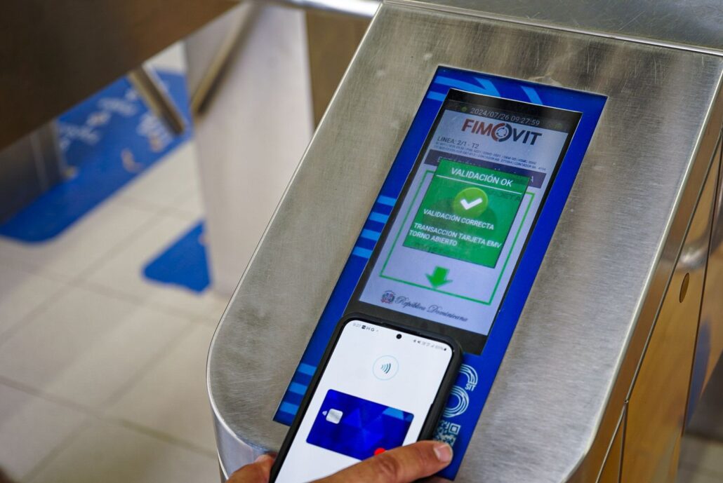 Teleféricos de Santiago y SD y autobuses del sistema SIT se podrán pagar con Apple Pay