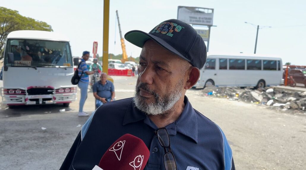 Choferes de guagua afirman fin de semana largo se ha mantenido "flojo" a diferencia de otros