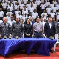 Ministra Raful y mayor general Guzmán Peralta reciben 775 nuevos aspirantes a rasos de la PN