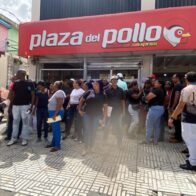 Exempleados del Ayuntamiento de SDN protestan por pago de prestaciones laborales