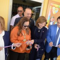 Vicepresidenta deja iniciado el año escolar 2024-2025 en Santiago