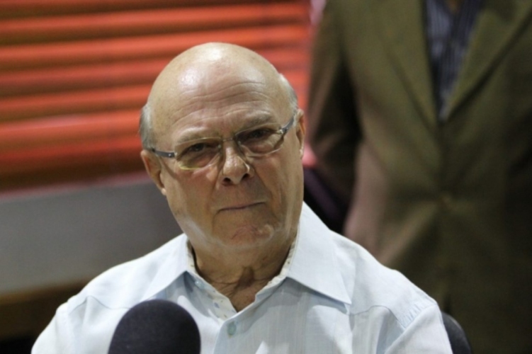 Hipólito Mejía.