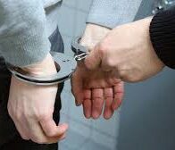 PN apresa a taxista por violación sexual y robo a mano armada