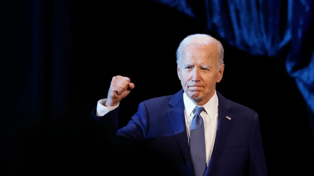 Biden advierte que Trump "descubrirá el poder de las mujeres" en los comicios de noviembre