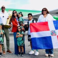 La familia Horford-Vega, llegó a la República Dominicana en un vuelo privado por el Aeropuerto Internacional de Las Américas.