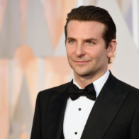 El actor Bradley Cooper llama en México a invertir en cuidar a los enfermos de cáncer