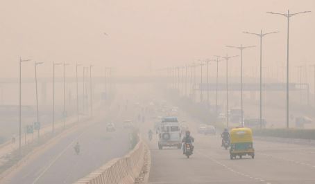 Nueva Delhi sopesa utilizar "lluvia artificial" para frenar la contaminación