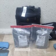 Atrapan mujer en AIPC e impiden envío de dos paquetes presumiblemente cocaína