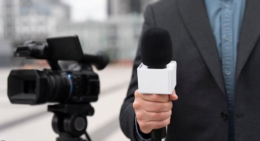 Medios y periodistas serán responsables de los contenidos que difundan, según nuevo proyecto de ley
