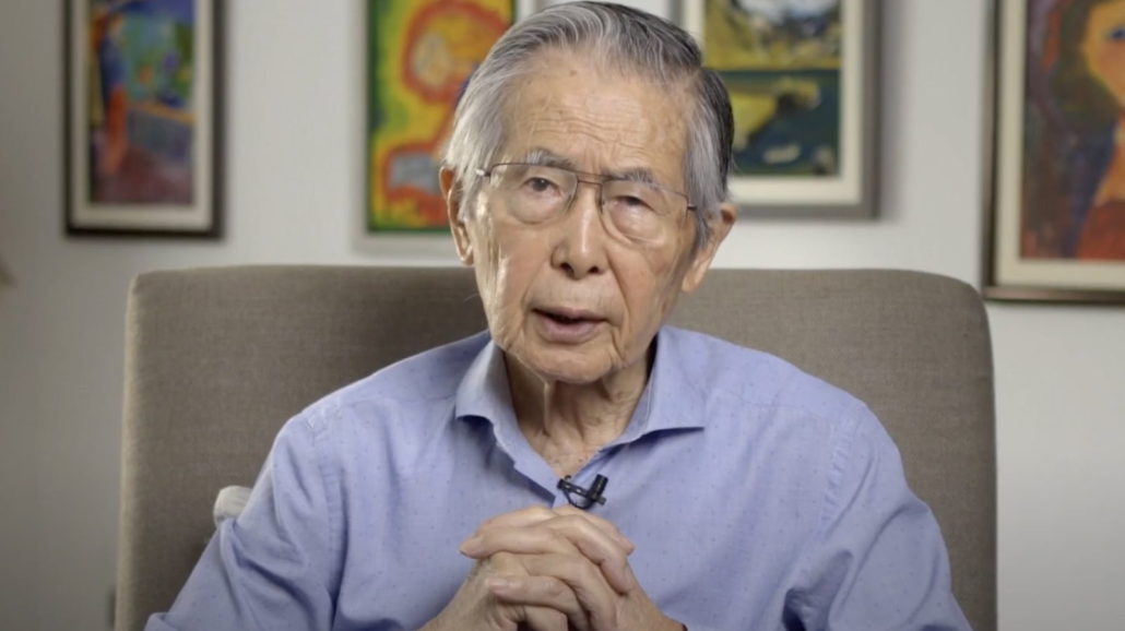 El expresidente peruano Alberto Fujimori "está luchando" por su vida
