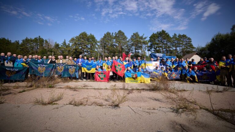 Rusia y Ucrania canjean 206 soldados